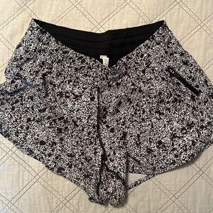 Lulu shorts Sz 12